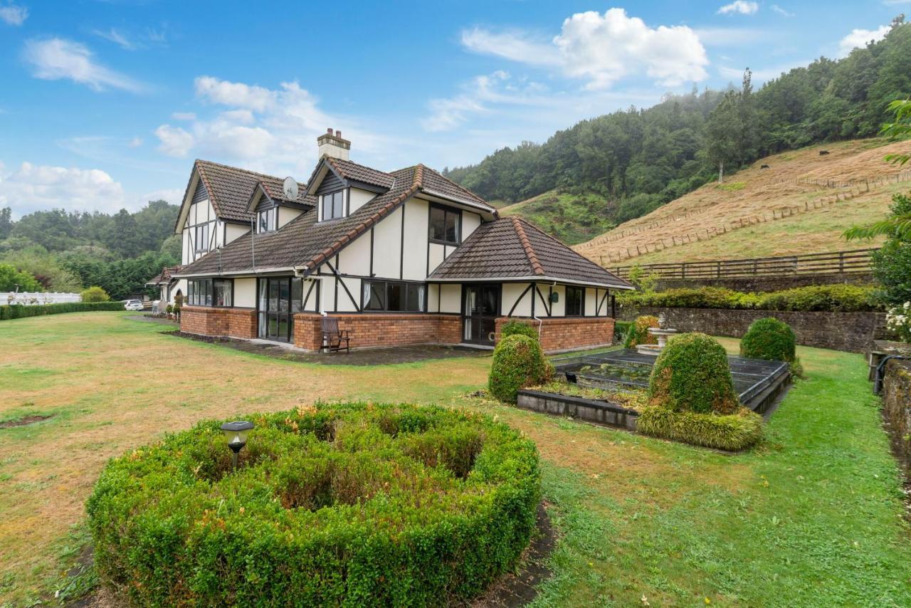 Skyline Mountain View Lodge Up To 16 People Rotorua Exterior photo
