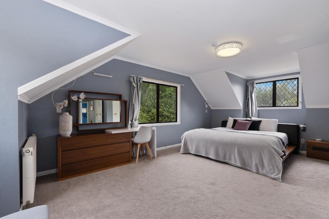 Skyline Mountain View Lodge Up To 16 People Rotorua Exterior photo